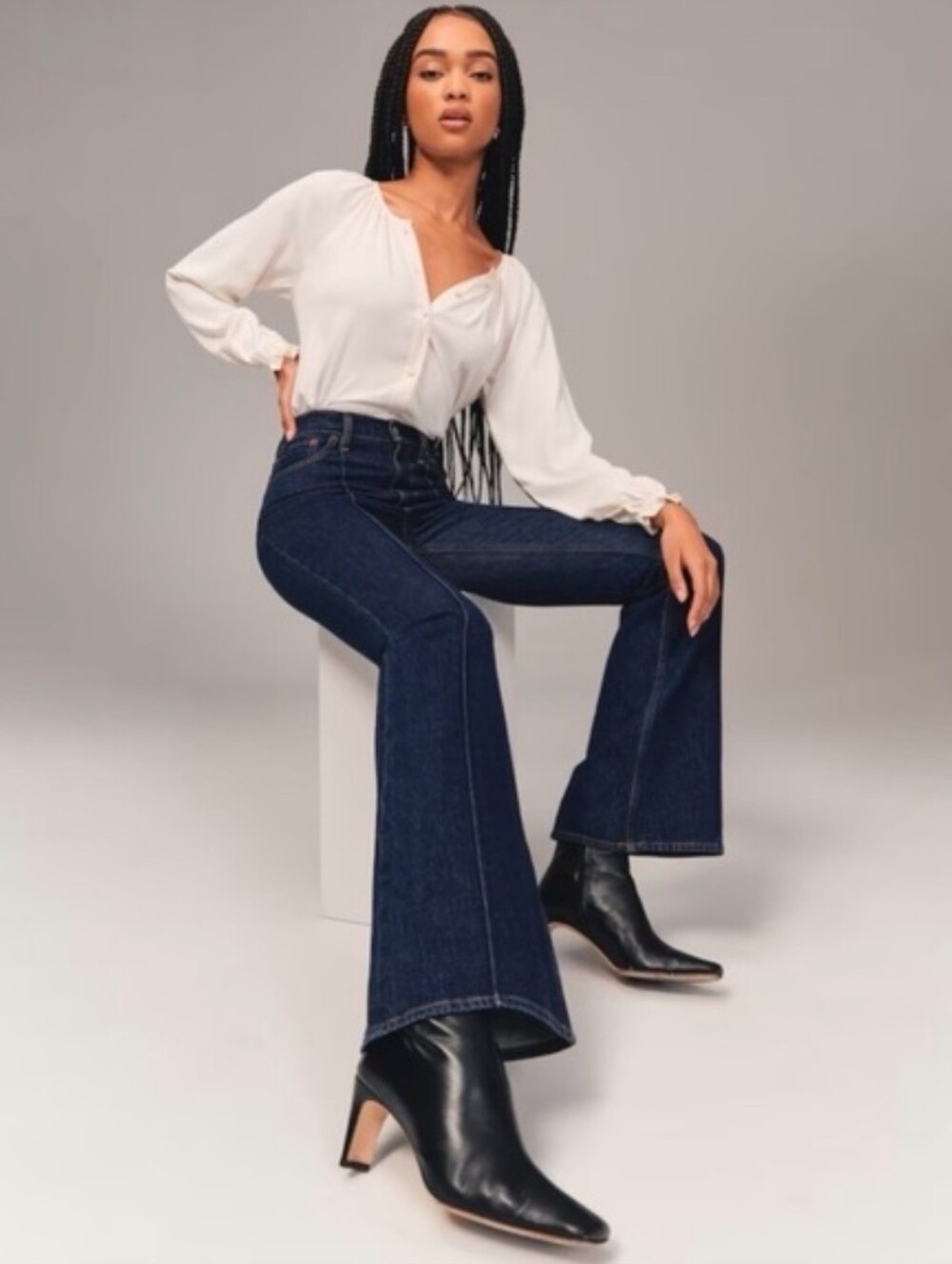 Abercrombie & Fitch The Vintage Flare High Rise Flare - Size 16L